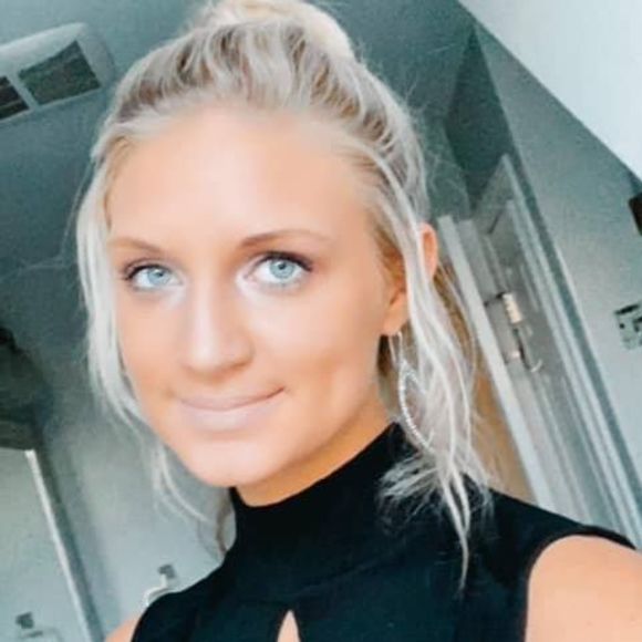 Meet your Posher, Elizabeth - Picture 1 of 1